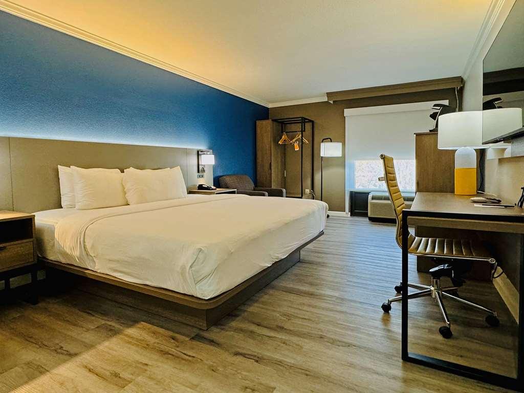 Comfort Inn & Suites Houston I-10 West Energy Corridor Zimmer foto