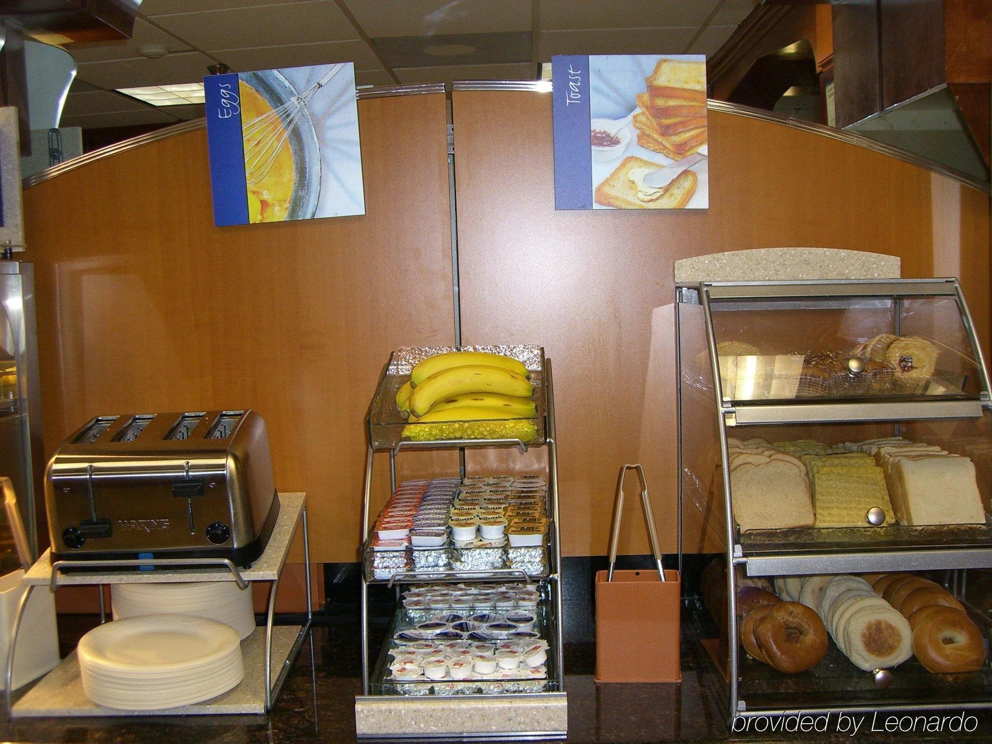 Comfort Inn & Suites Houston I-10 West Energy Corridor Restaurant foto